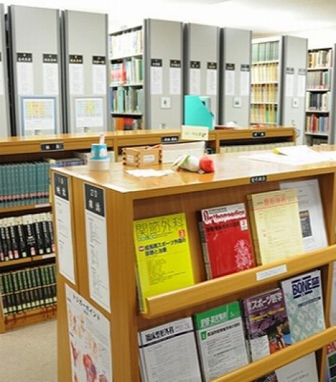 卒業しても図書室を使えます！